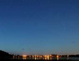 stars-over-lake